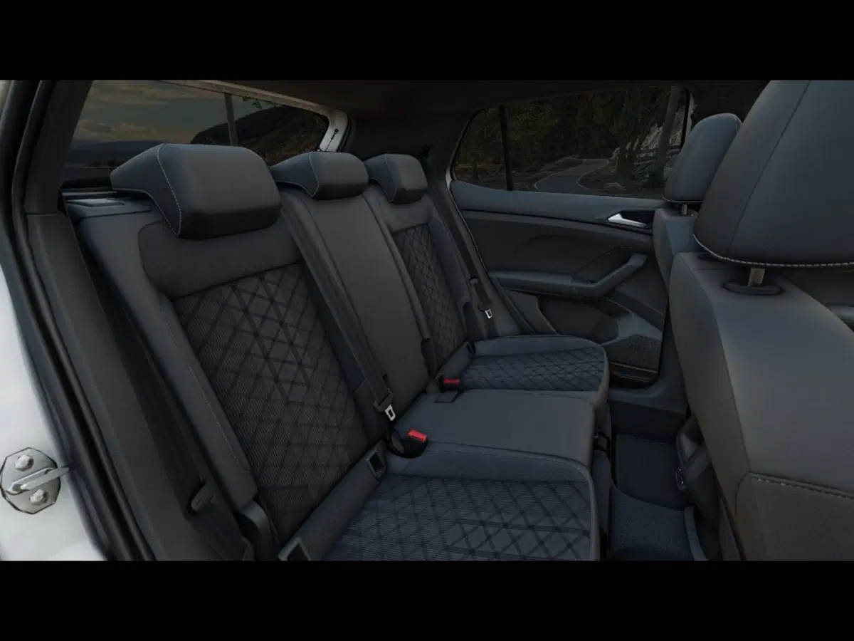Volkswagen T-Cross nuova a Livorno (7)