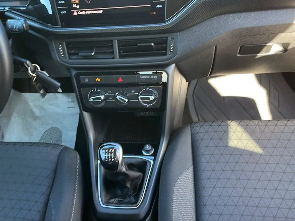 Volkswagen T-Cross usata a Livorno (11)