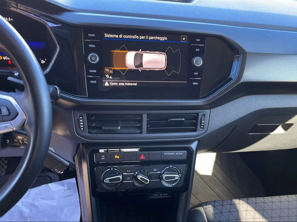 Volkswagen T-Cross usata a Livorno (9)