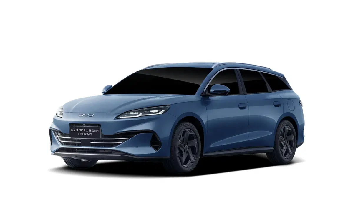 Byd Seal 6 DM-i Station Wagon nuova a Siena