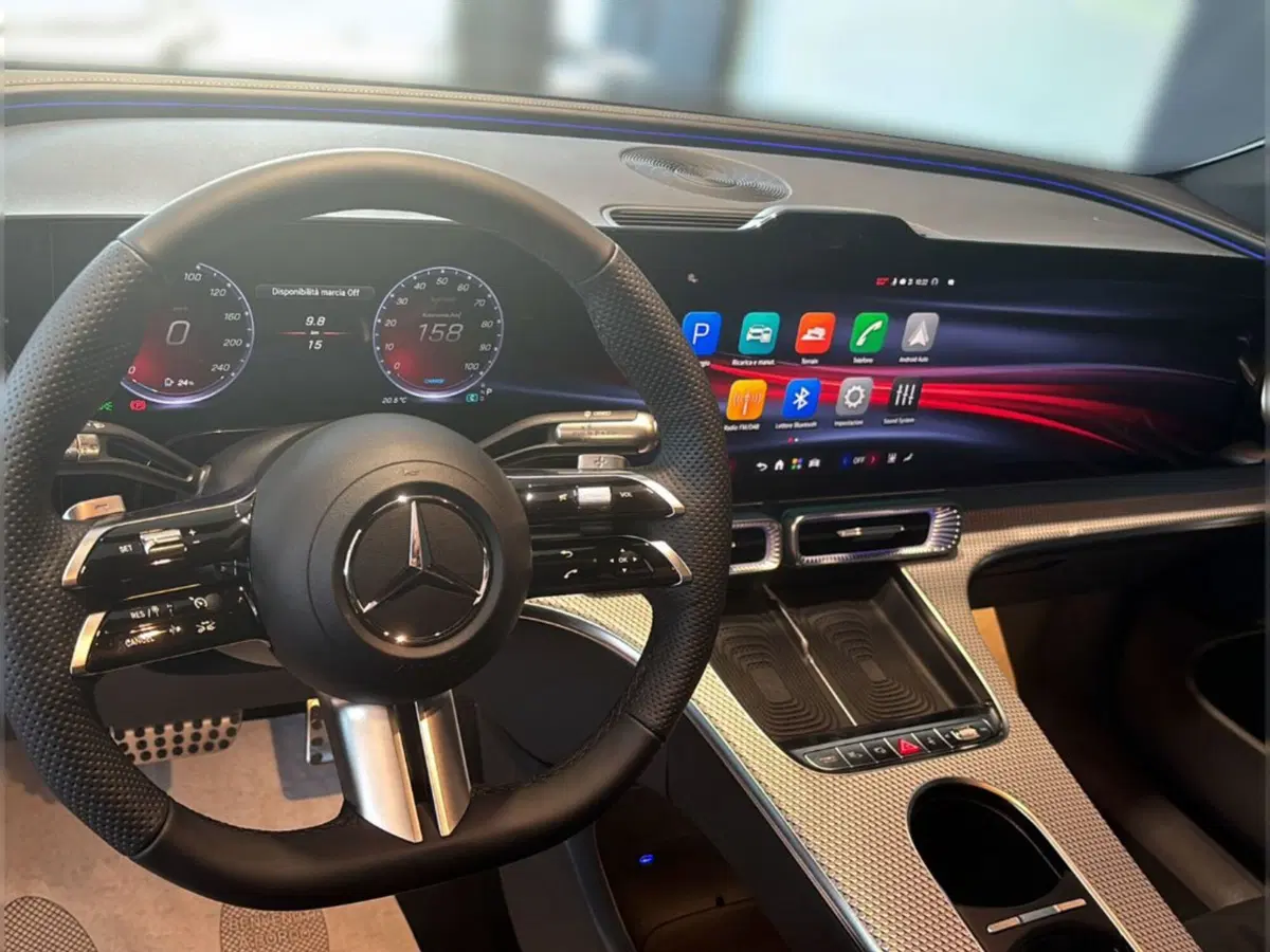 Mercedes-Benz GLC nuova a Grosseto (11)