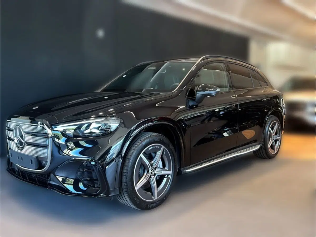 Mercedes-Benz GLC nuova a Grosseto (2)