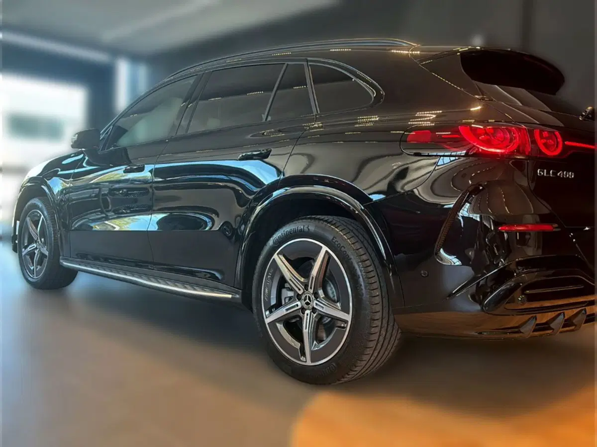 Mercedes-Benz GLC nuova a Grosseto (3)