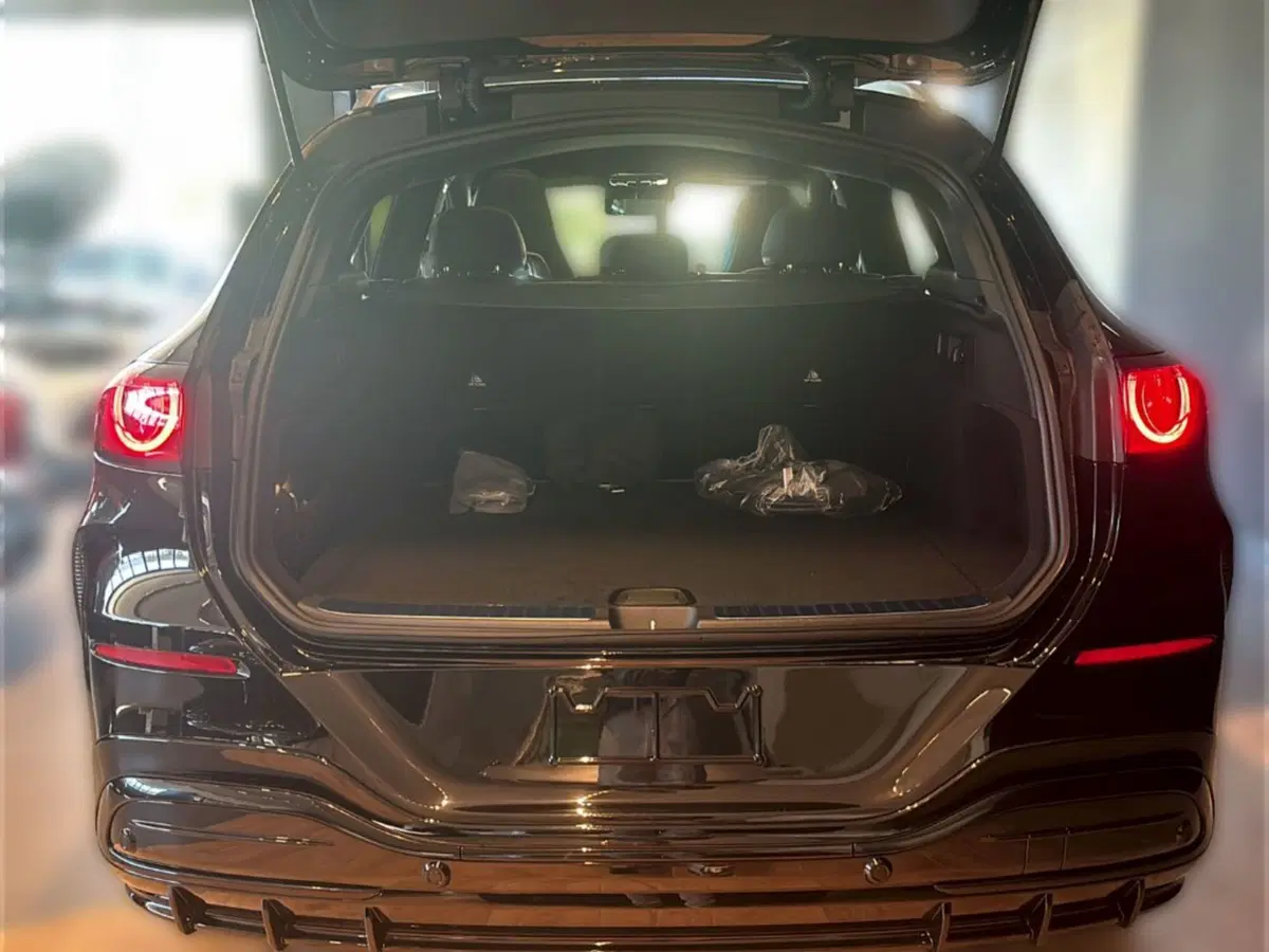 Mercedes-Benz GLC nuova a Grosseto (8)