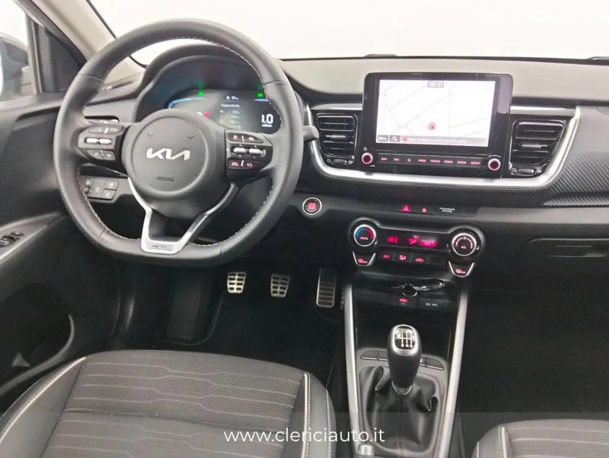 Kia Stonic usata a Como (10)