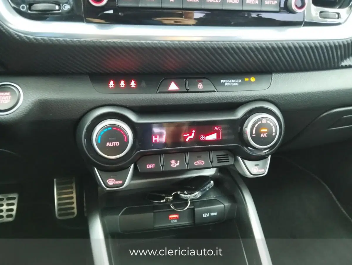 Kia Stonic usata a Como (17)
