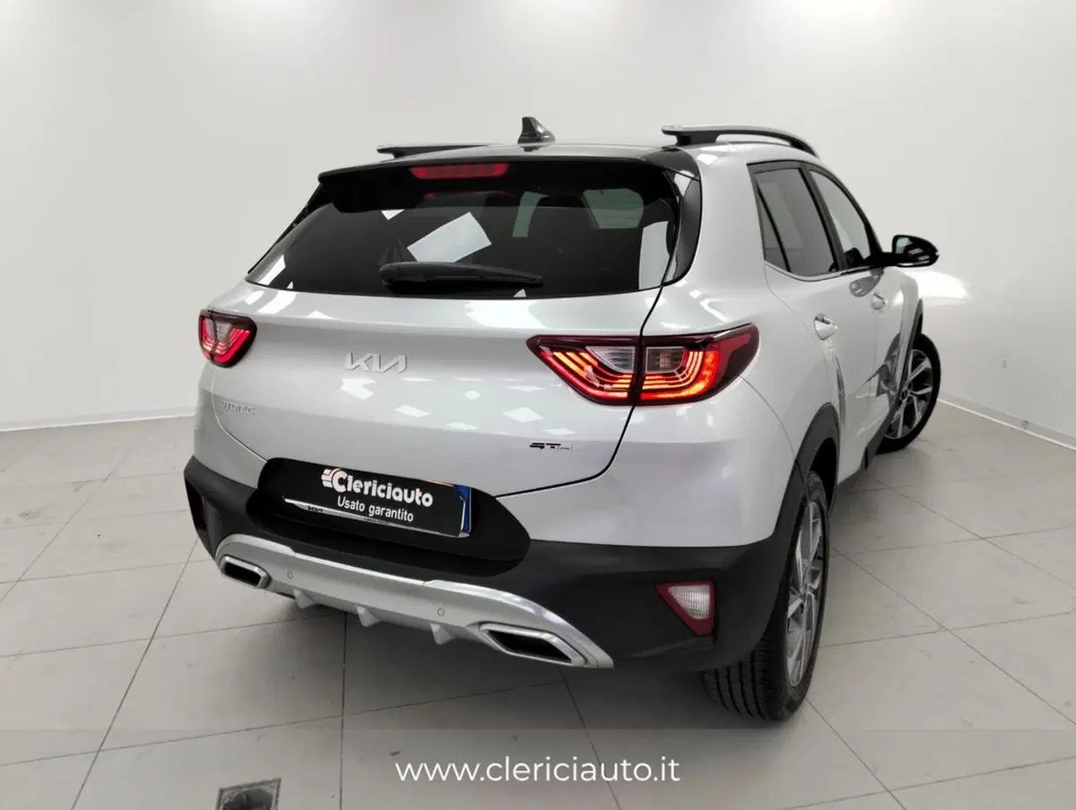 Kia Stonic usata a Como (2)