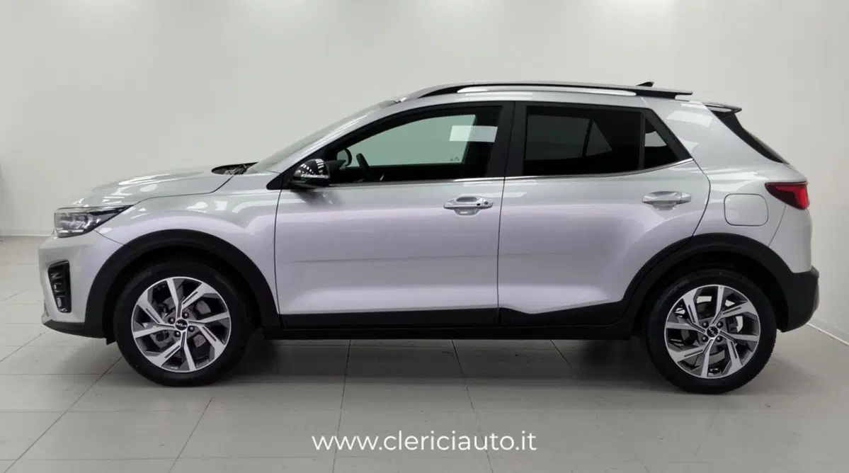 Kia Stonic usata a Como (8)