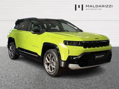 Jeep Compass 1.2 turbo e-hybrid mhev First Edition fwd 145cv edct6 del 2025 usata a Bari