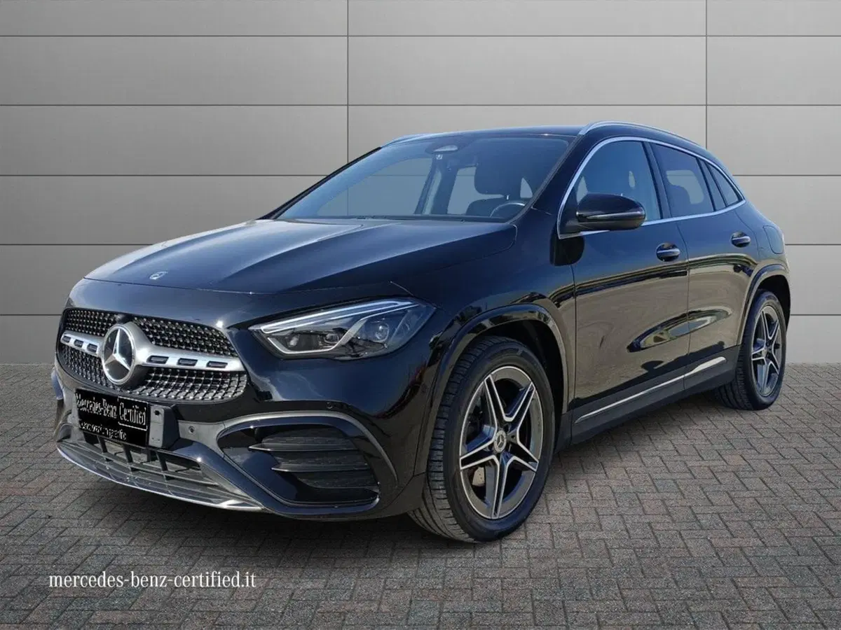 Mercedes-Benz GLA SUV usata a Bari