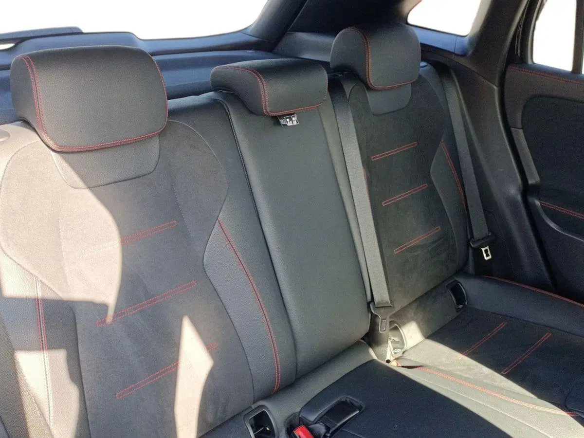 Mercedes-Benz GLA SUV usata a Bari (16)