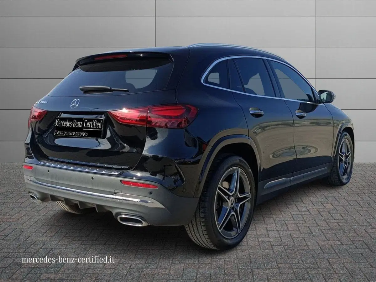 Mercedes-Benz GLA SUV usata a Bari (2)