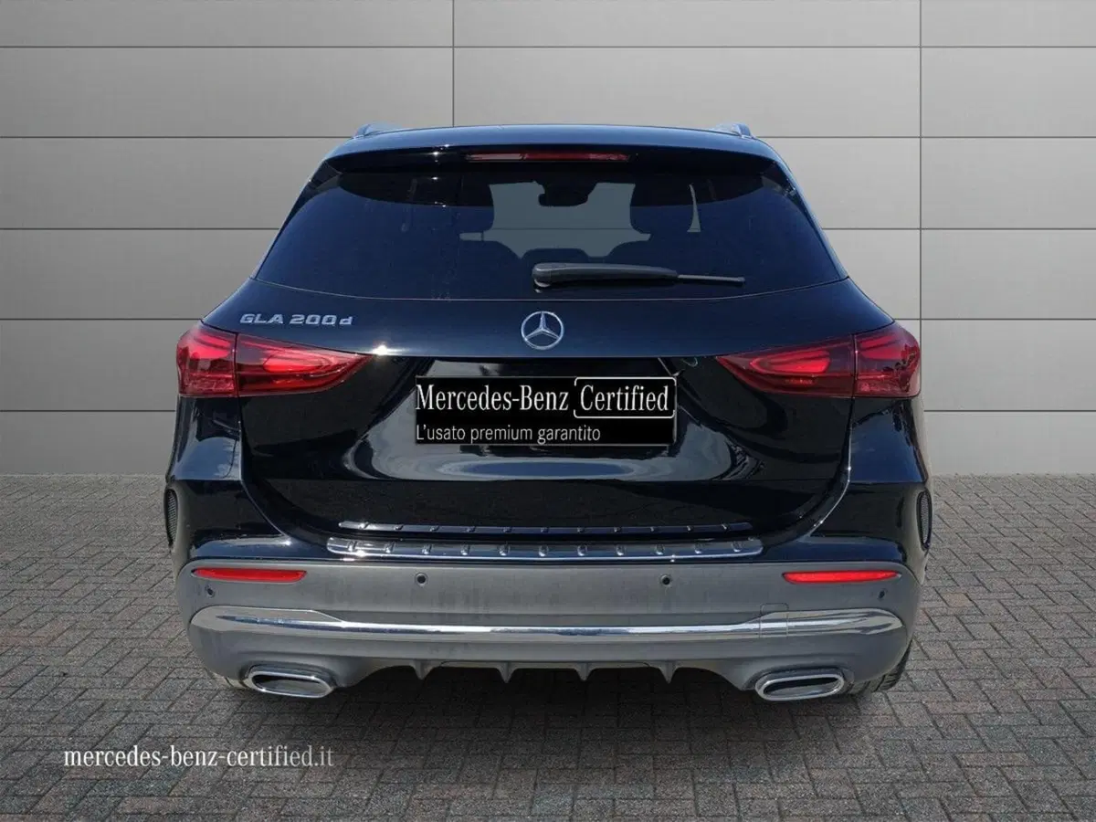 Mercedes-Benz GLA SUV usata a Bari (4)