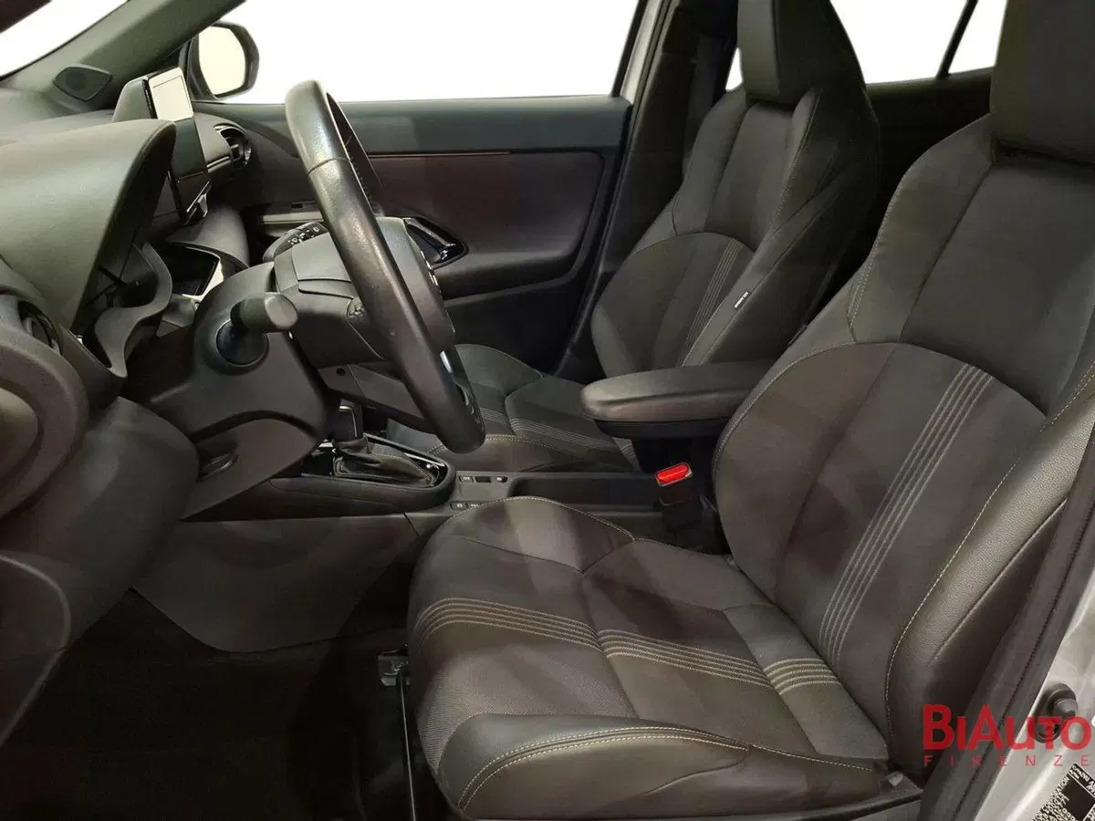 Toyota Yaris Cross usata a Firenze (19)