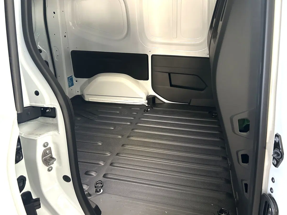 Nissan Townstar nuova a Ferrara (12)