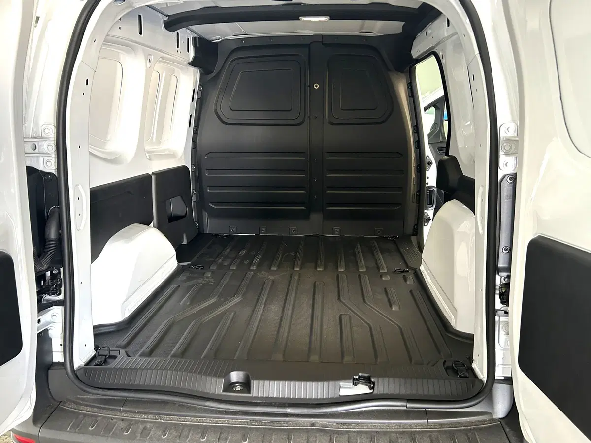 Nissan Townstar nuova a Ferrara (13)