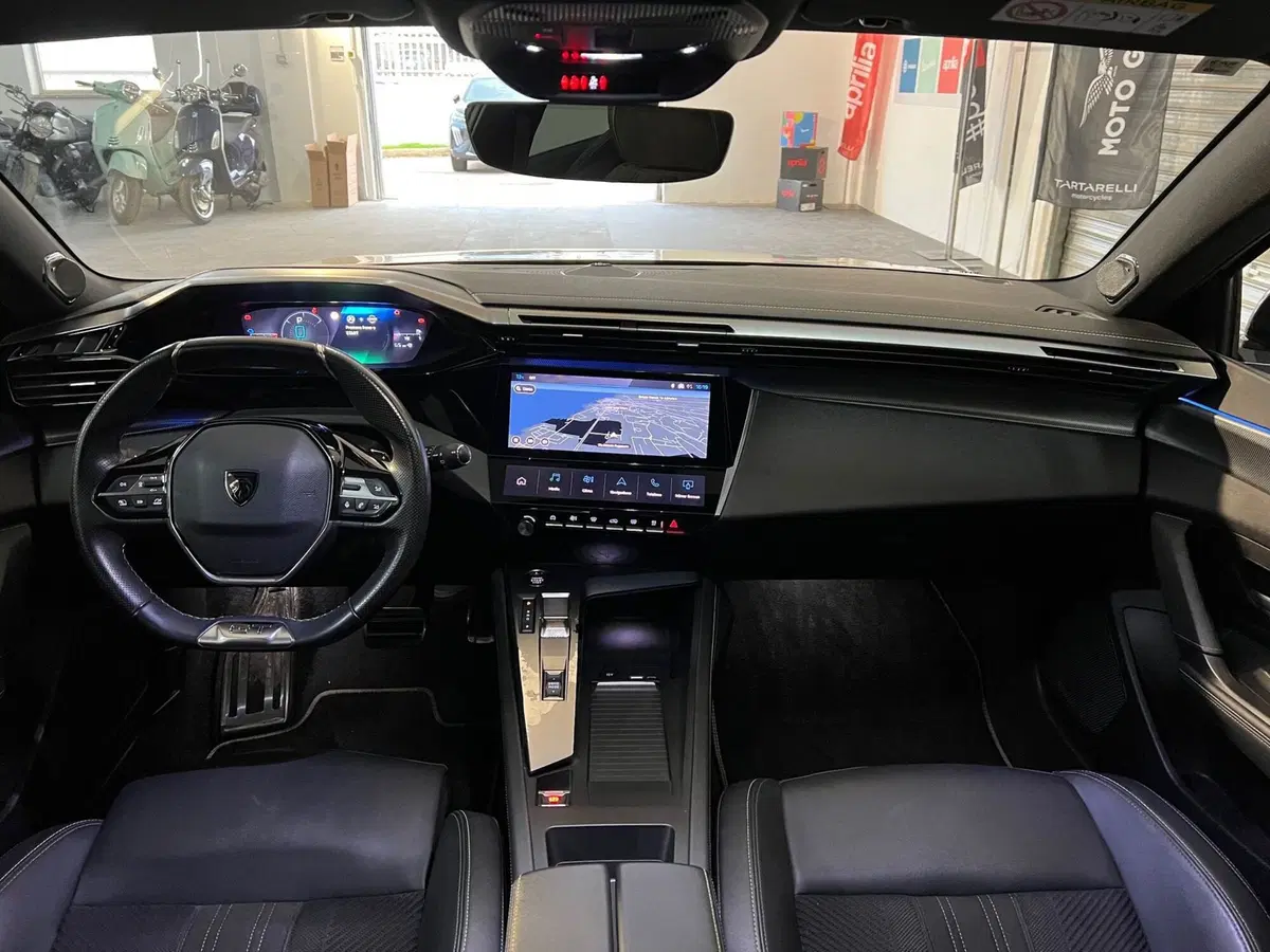 Peugeot 308 usata a Bari (17)