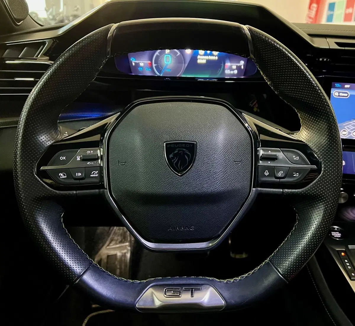 Peugeot 308 usata a Bari (19)
