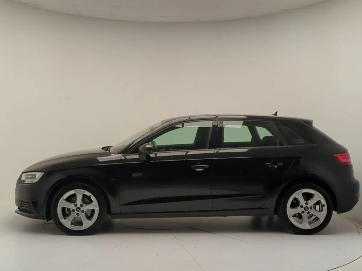 Audi A3 Sportback usata a Avellino (4)