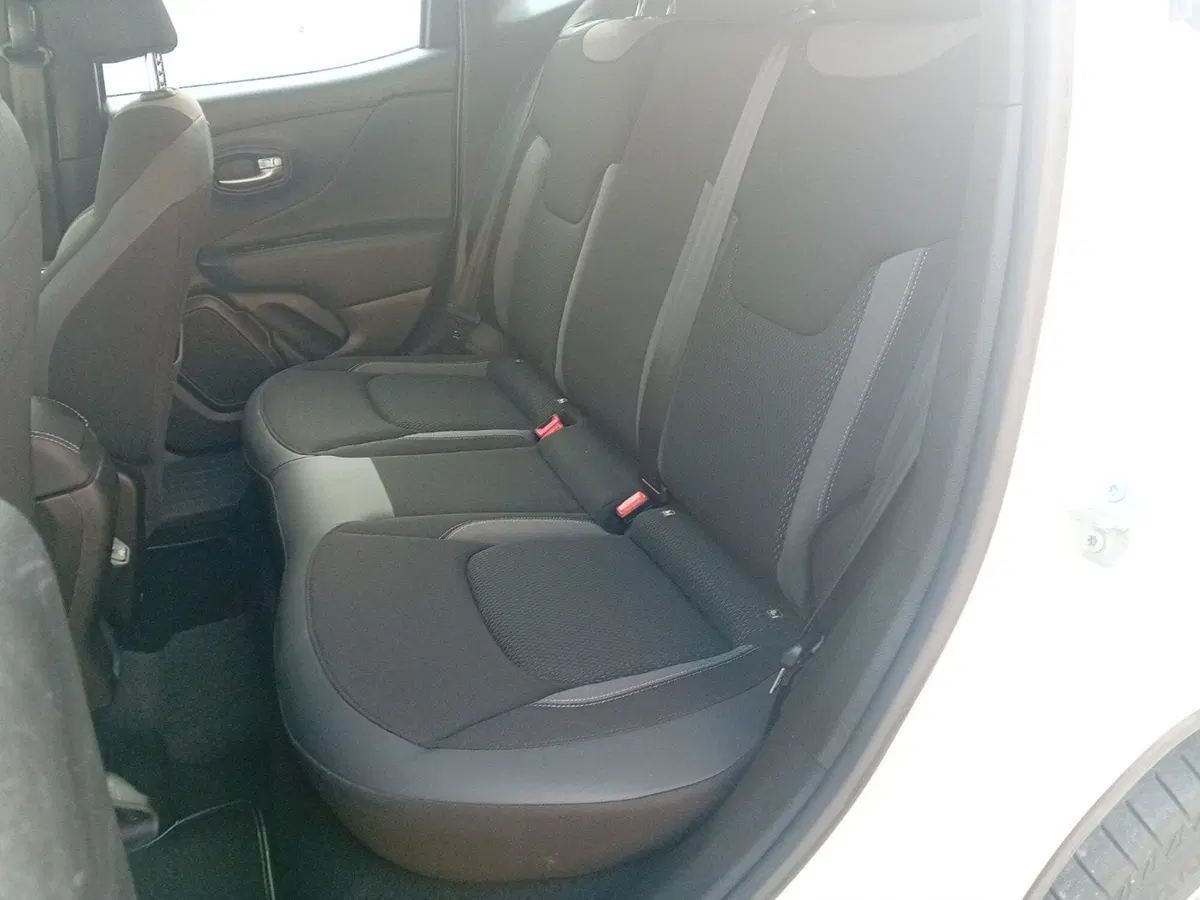 Jeep Renegade usata a Pordenone (12)