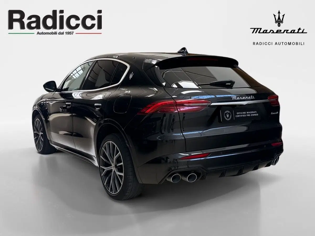 Maserati Grecale usata a Bari (8)