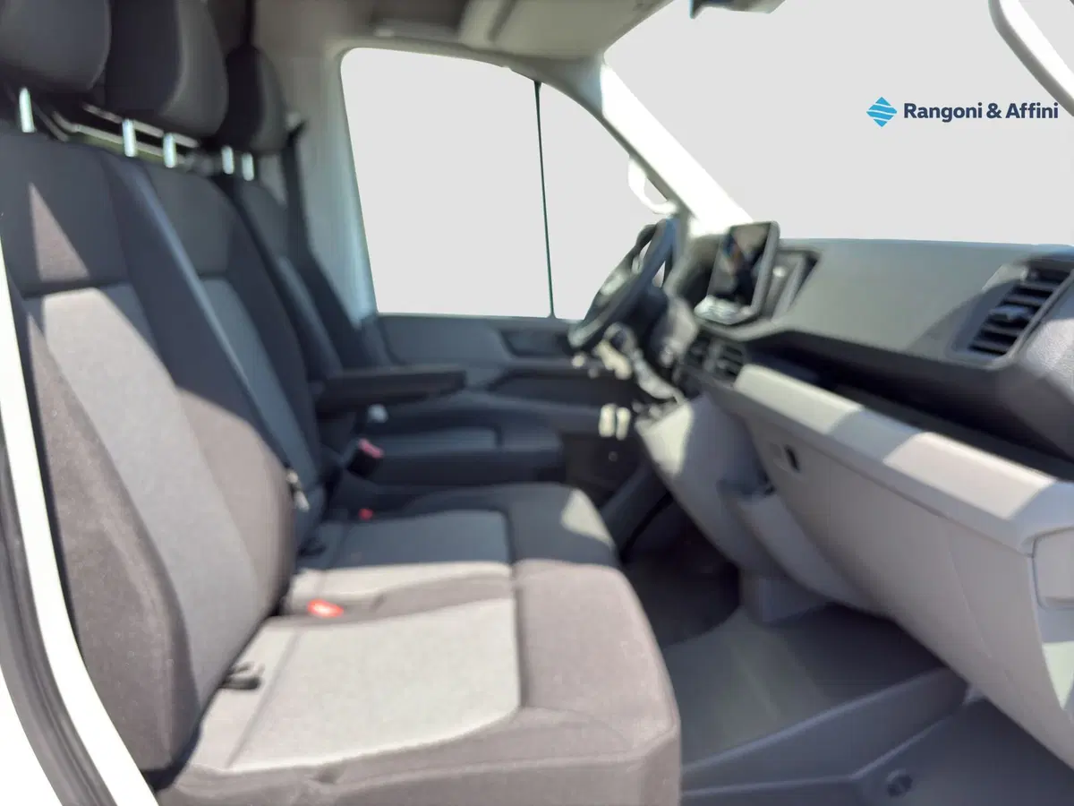 Volkswagen Veicoli Commerciali Crafter Furgone nuova a Mantova (11)