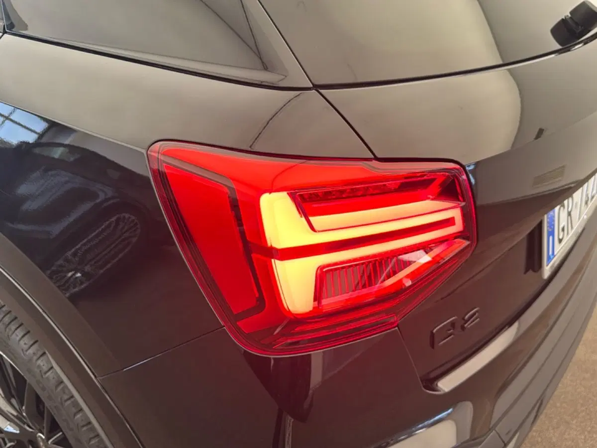 Audi Q2 usata a Caserta (18)
