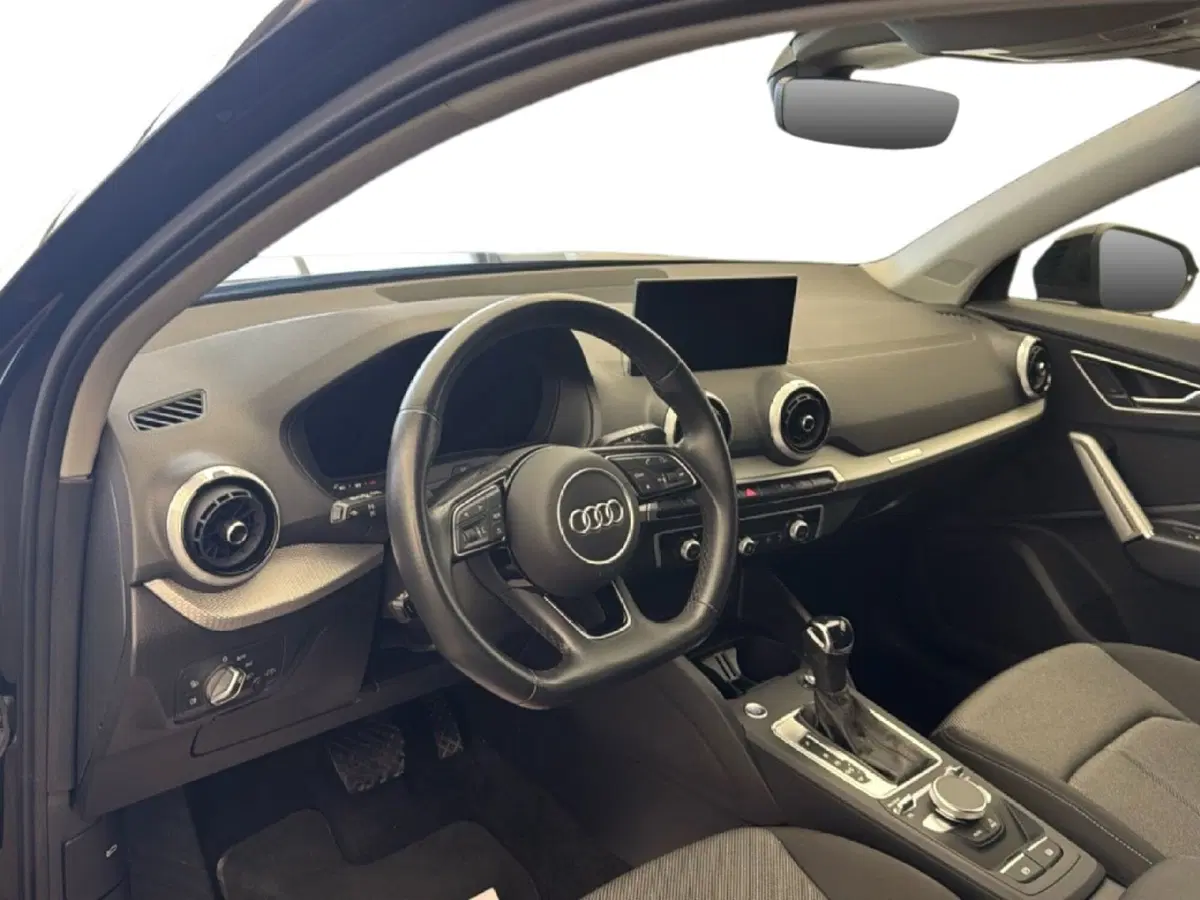 Audi Q2 usata a Caserta (8)