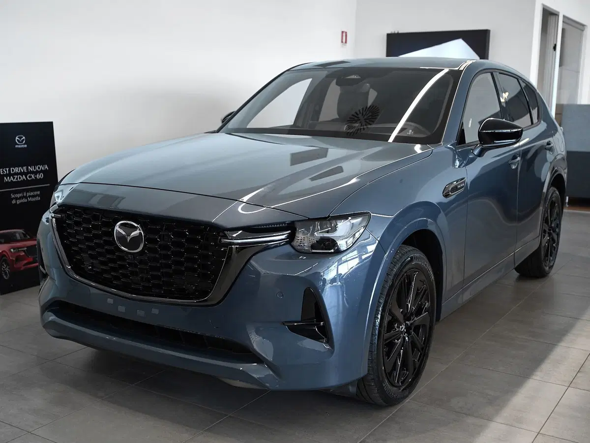 Mazda CX-60 nuova a Prato (2)
