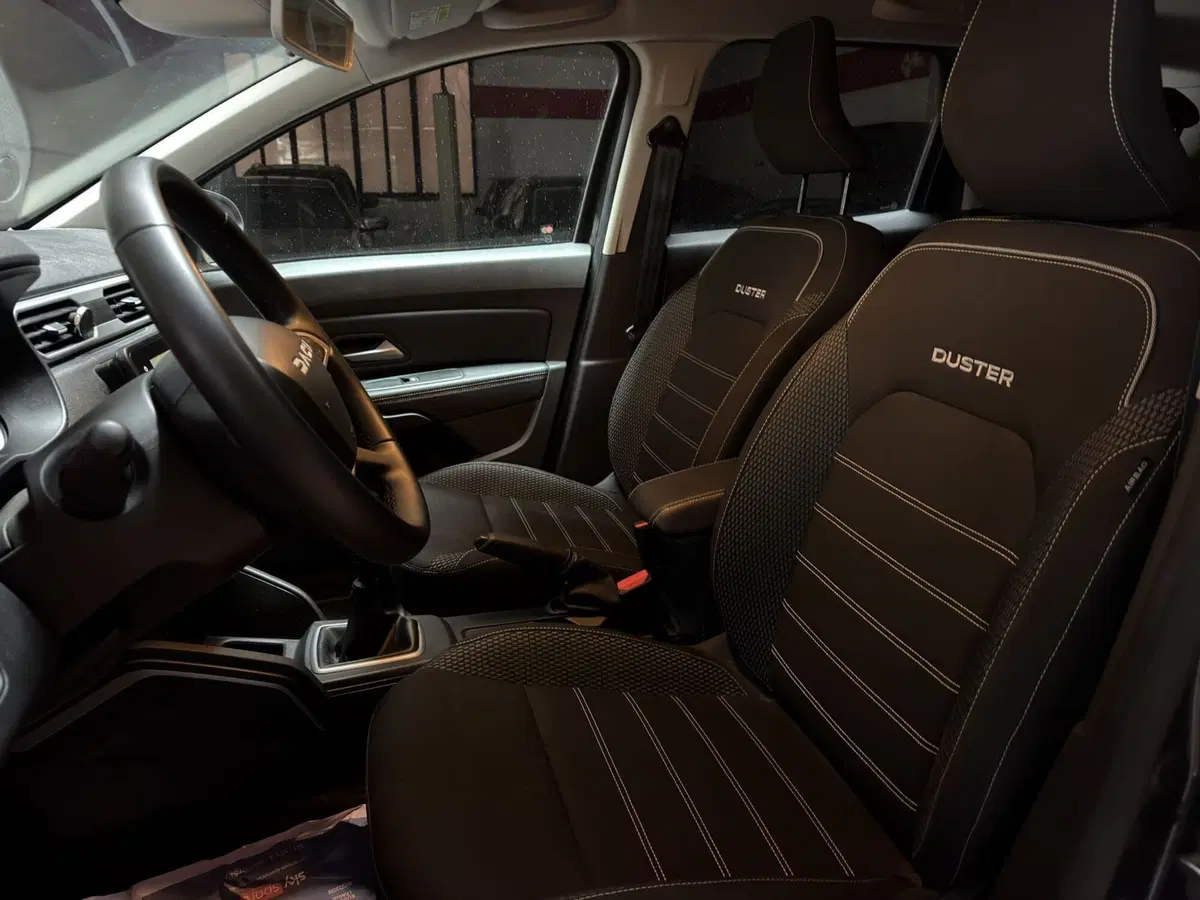 Dacia Duster usata a Milano (18)