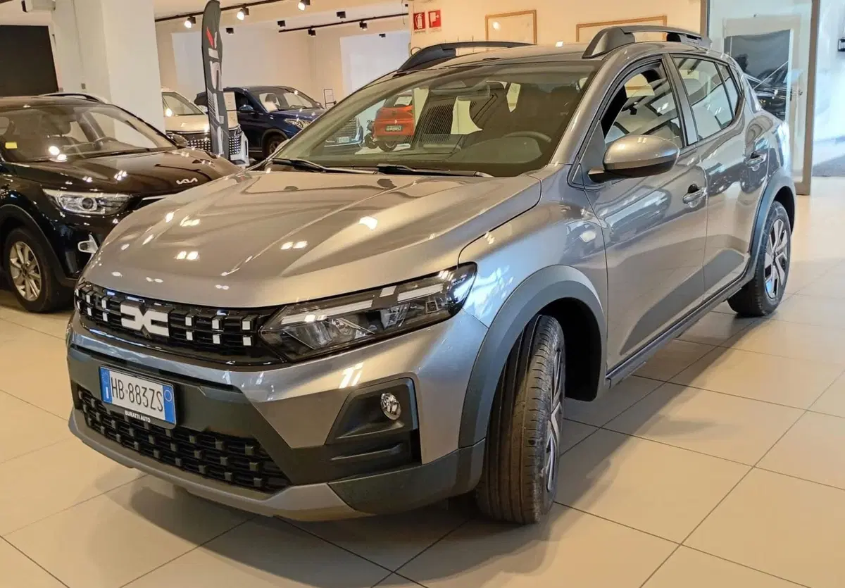Dacia Sandero Stepway nuova a Firenze