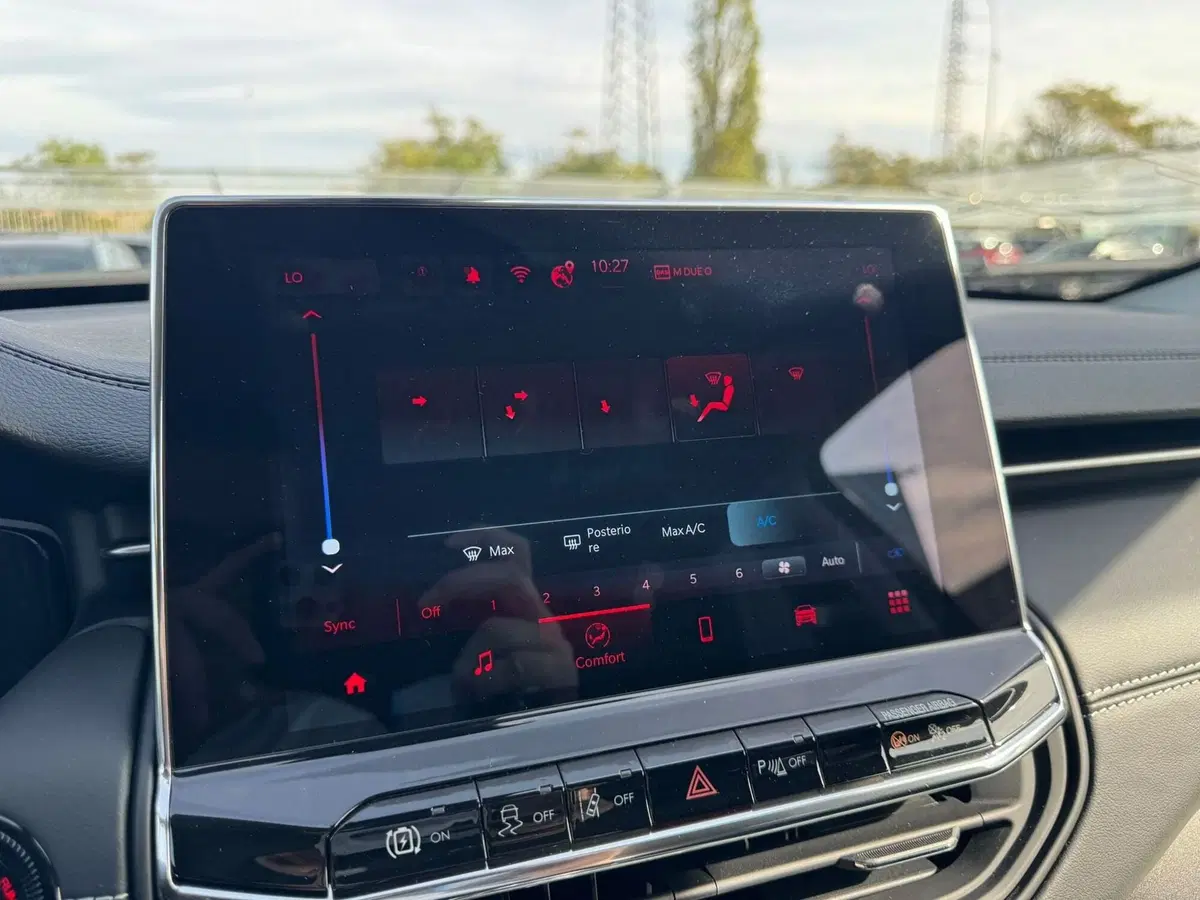 Jeep Compass nuova a Monza e Brianza (19)