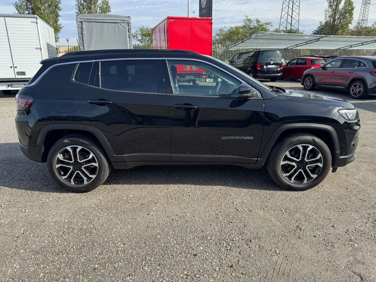 Jeep Compass nuova a Monza e Brianza (8)
