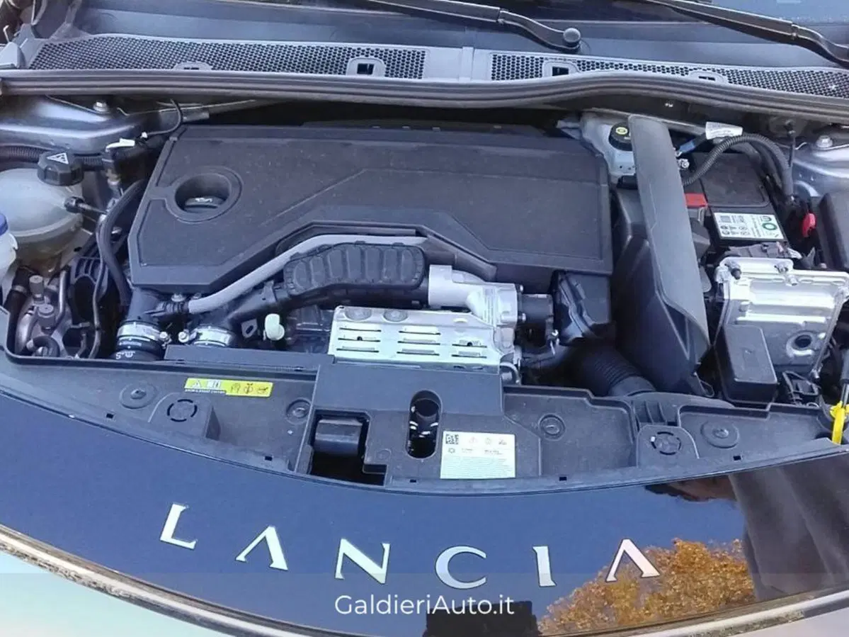 Lancia Ypsilon usata a Salerno (10)