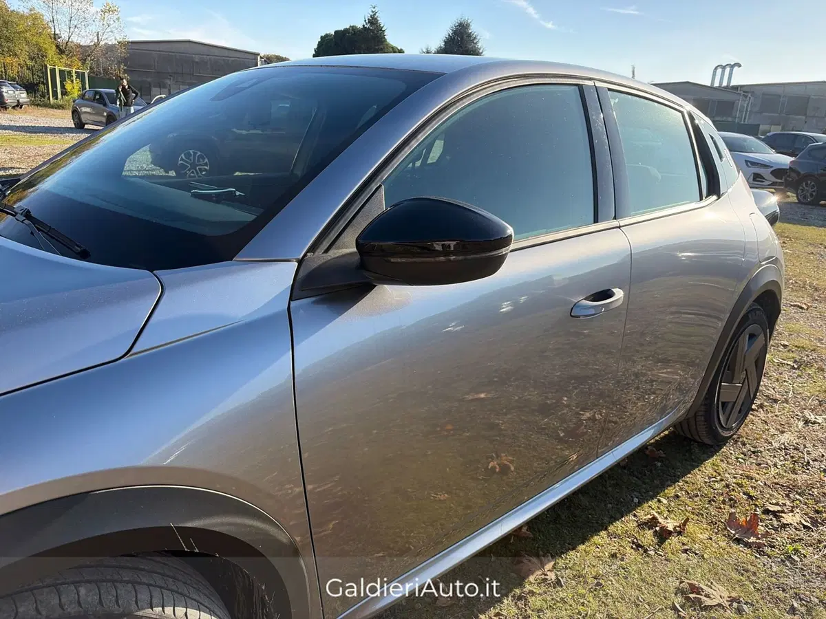 Lancia Ypsilon usata a Salerno (11)