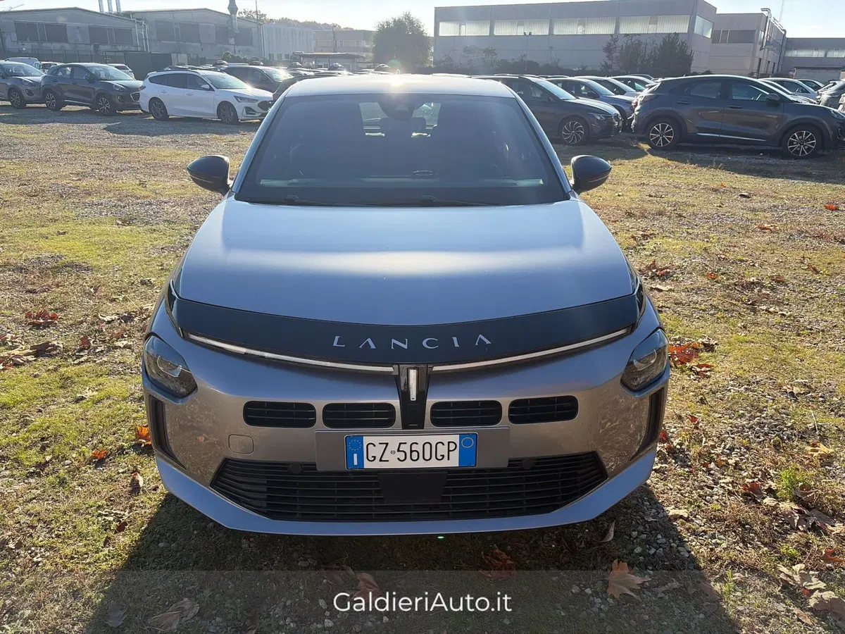 Lancia Ypsilon usata a Salerno (9)
