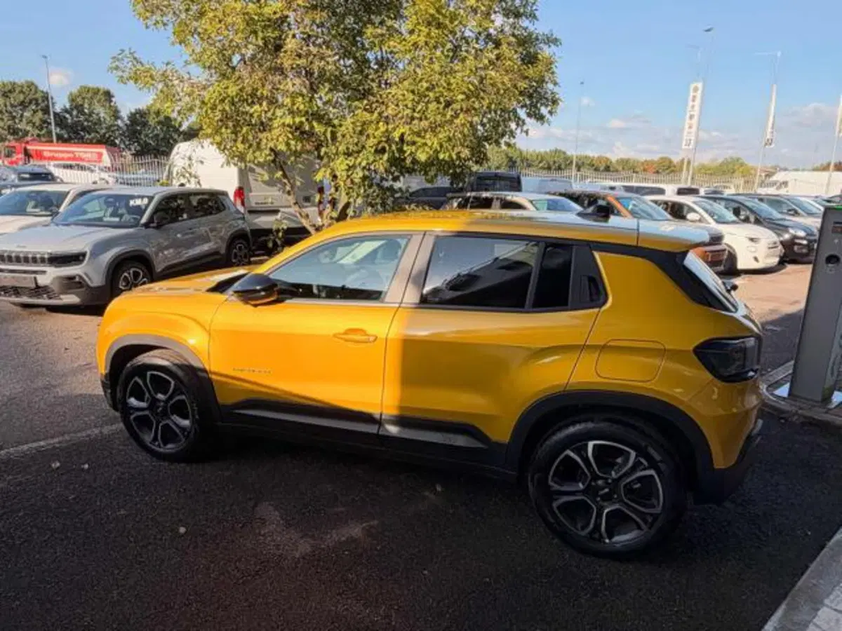 Jeep Avenger usata a Milano (2)
