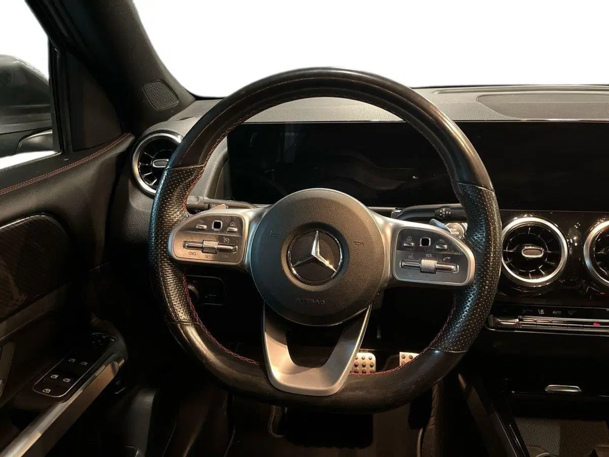 Mercedes-Benz GLB usata a Prato (11)