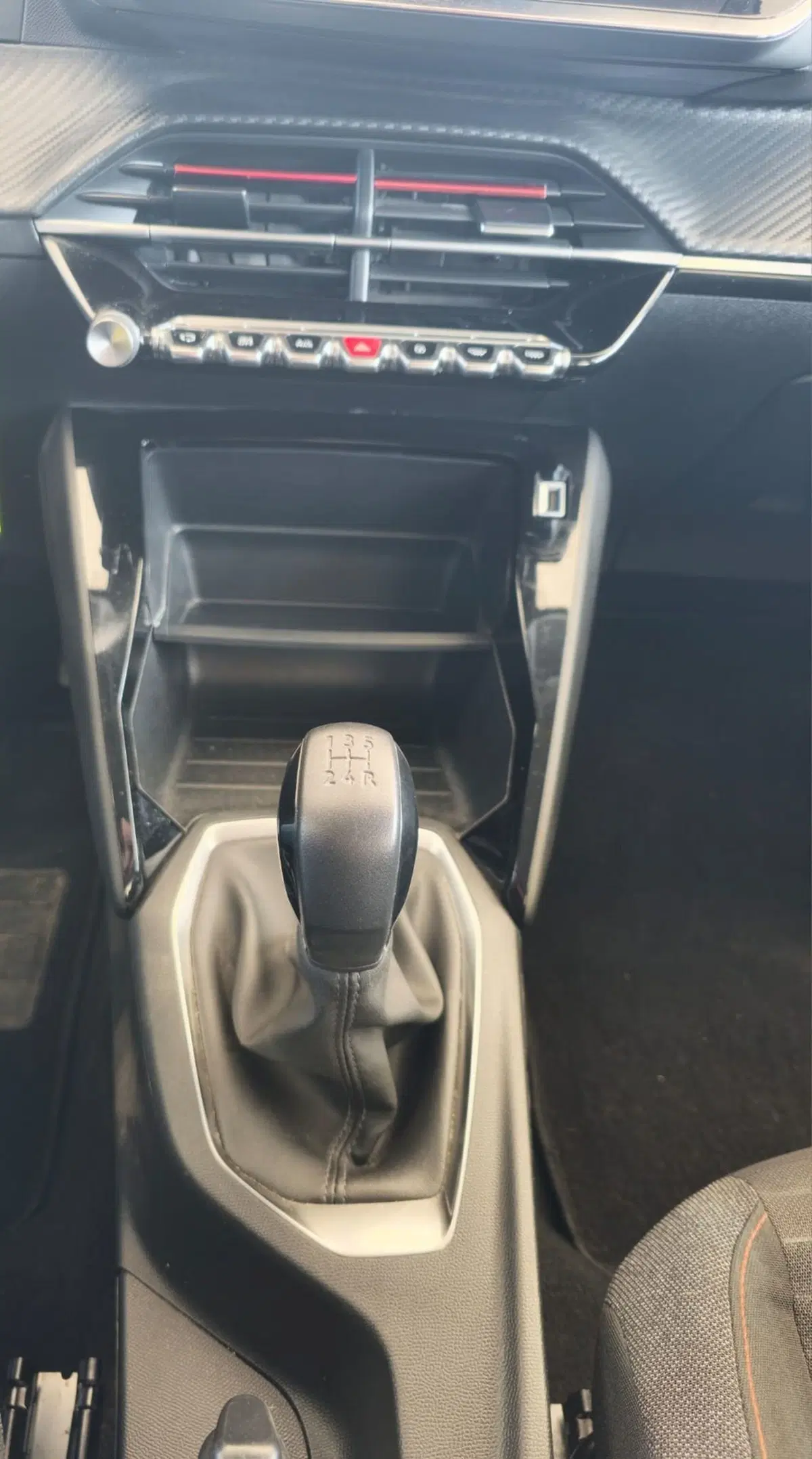 Peugeot 208 usata a Firenze (18)