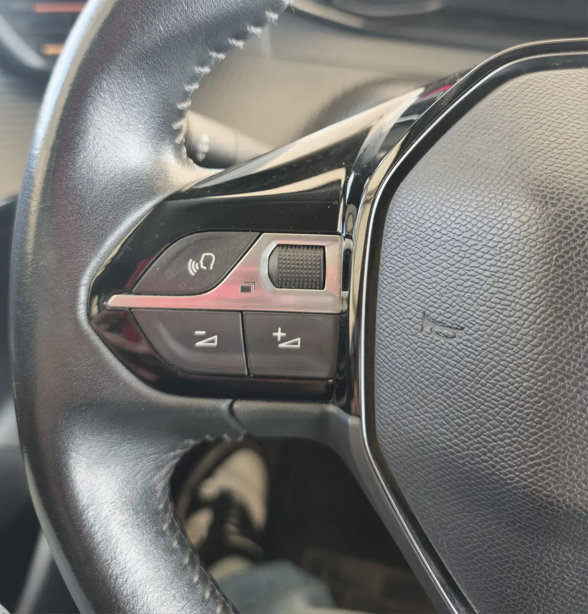 Peugeot 208 usata a Firenze (19)
