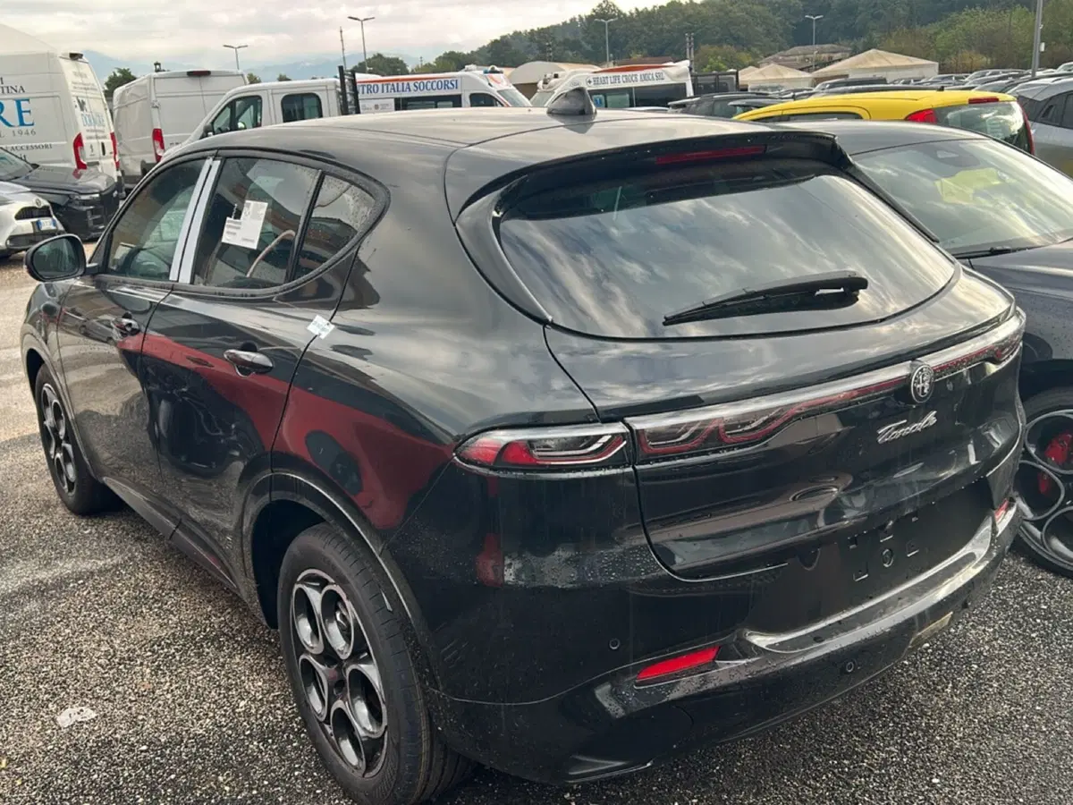 Alfa Romeo Tonale nuova a Frosinone (4)