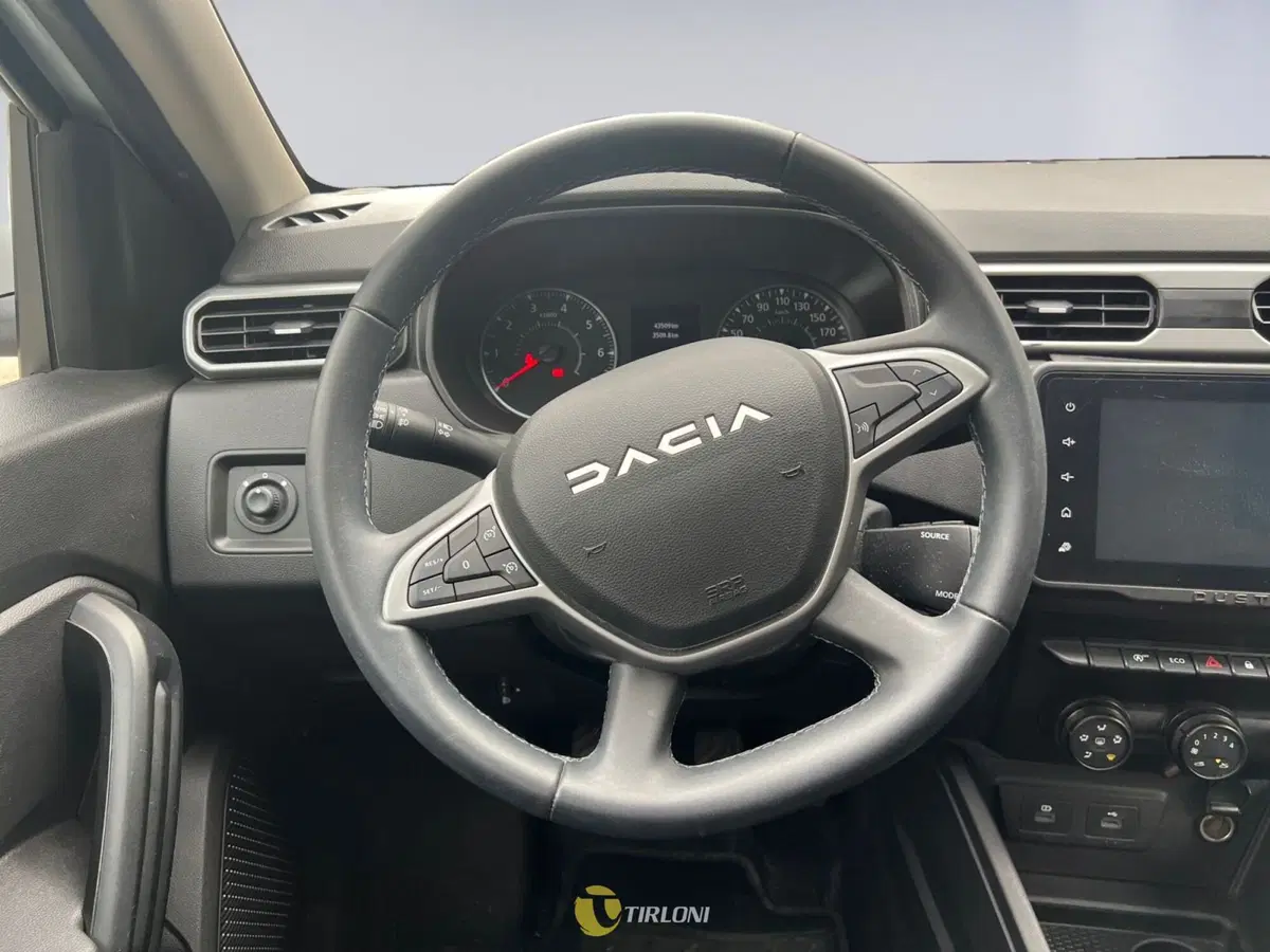 Dacia Duster usata a Milano (15)