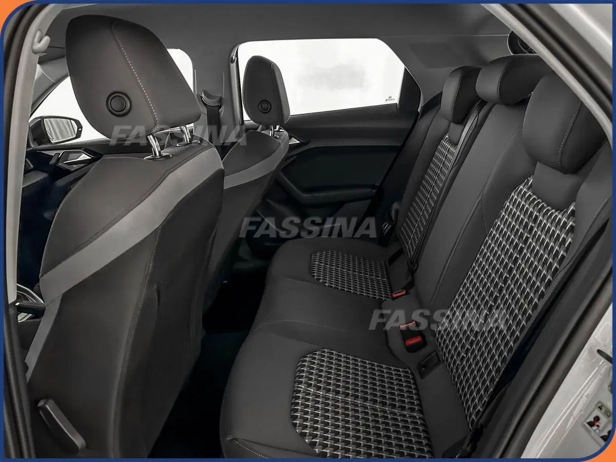 Audi A1 Sportback usata a Milano (10)