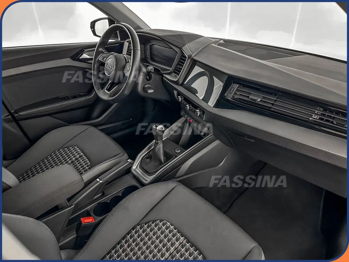 Audi A1 Sportback usata a Milano (13)