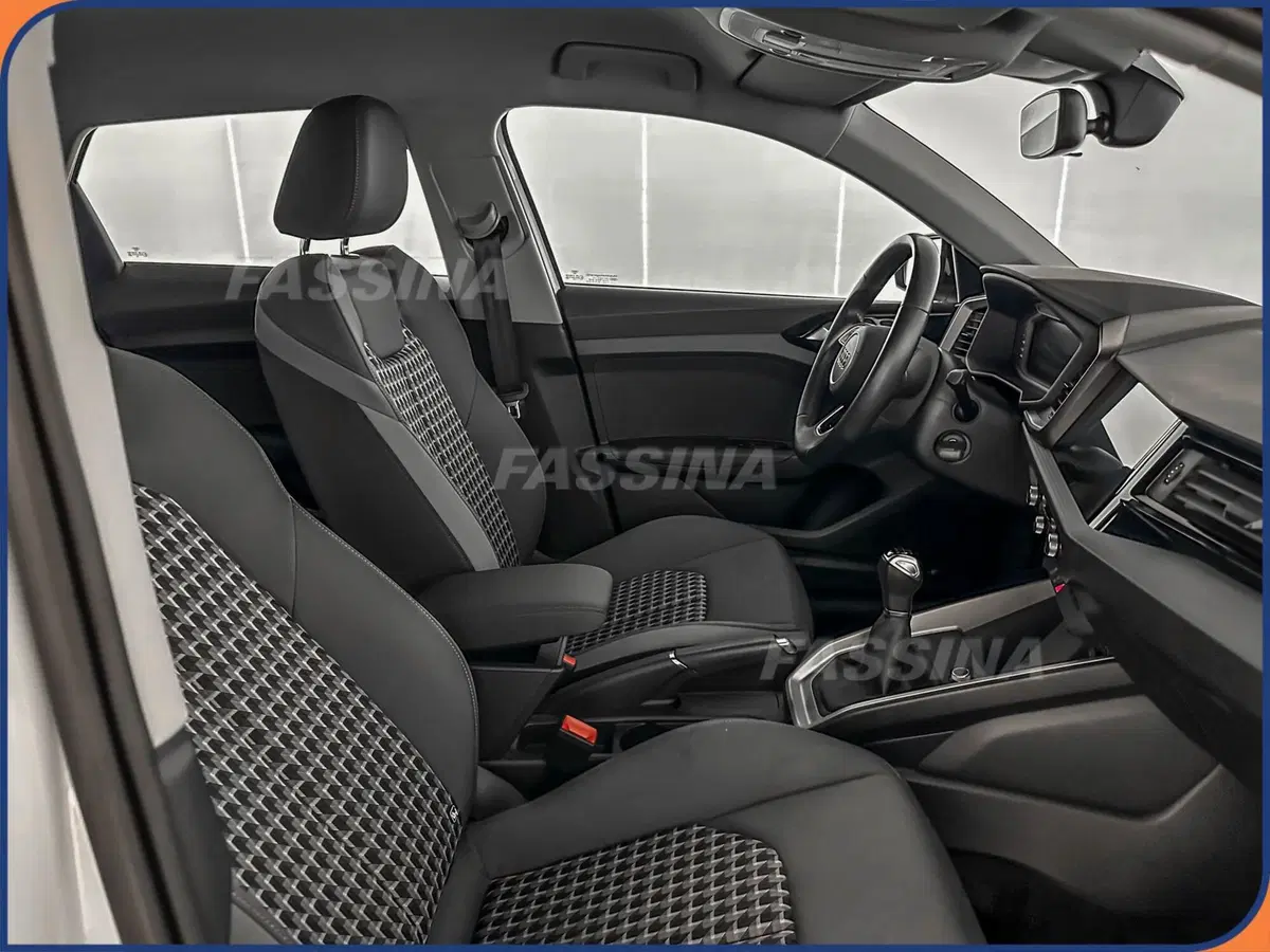 Audi A1 Sportback usata a Milano (14)