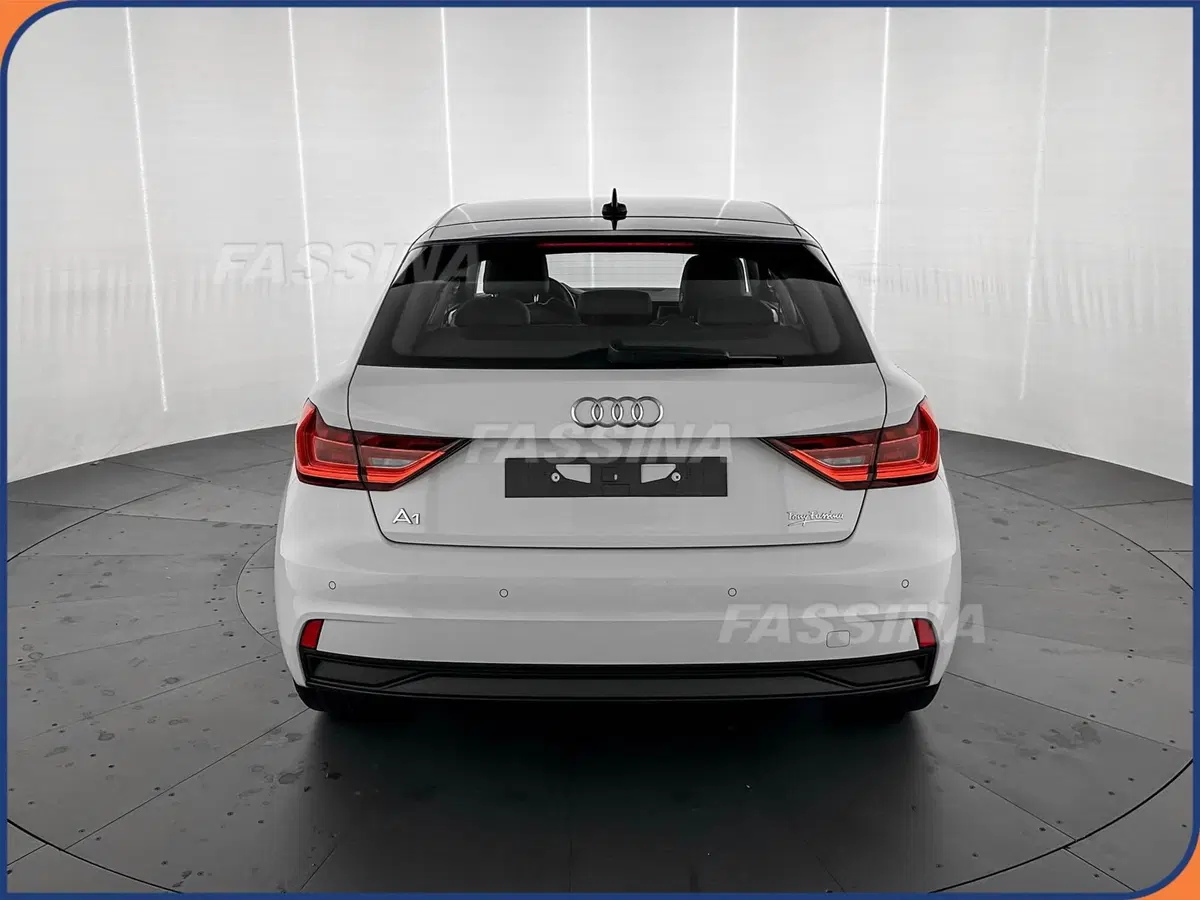 Audi A1 Sportback usata a Milano (5)