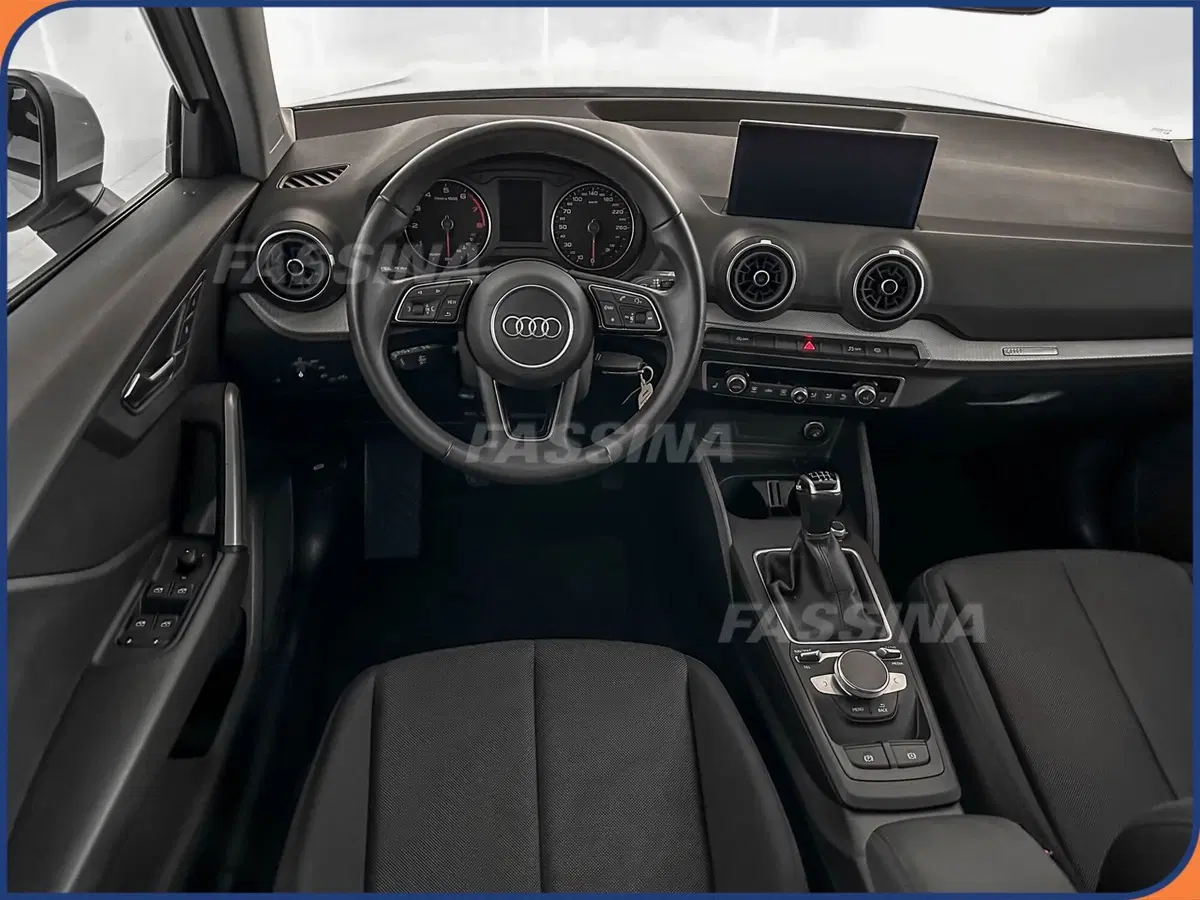 Audi Q2 usata a Milano (11)