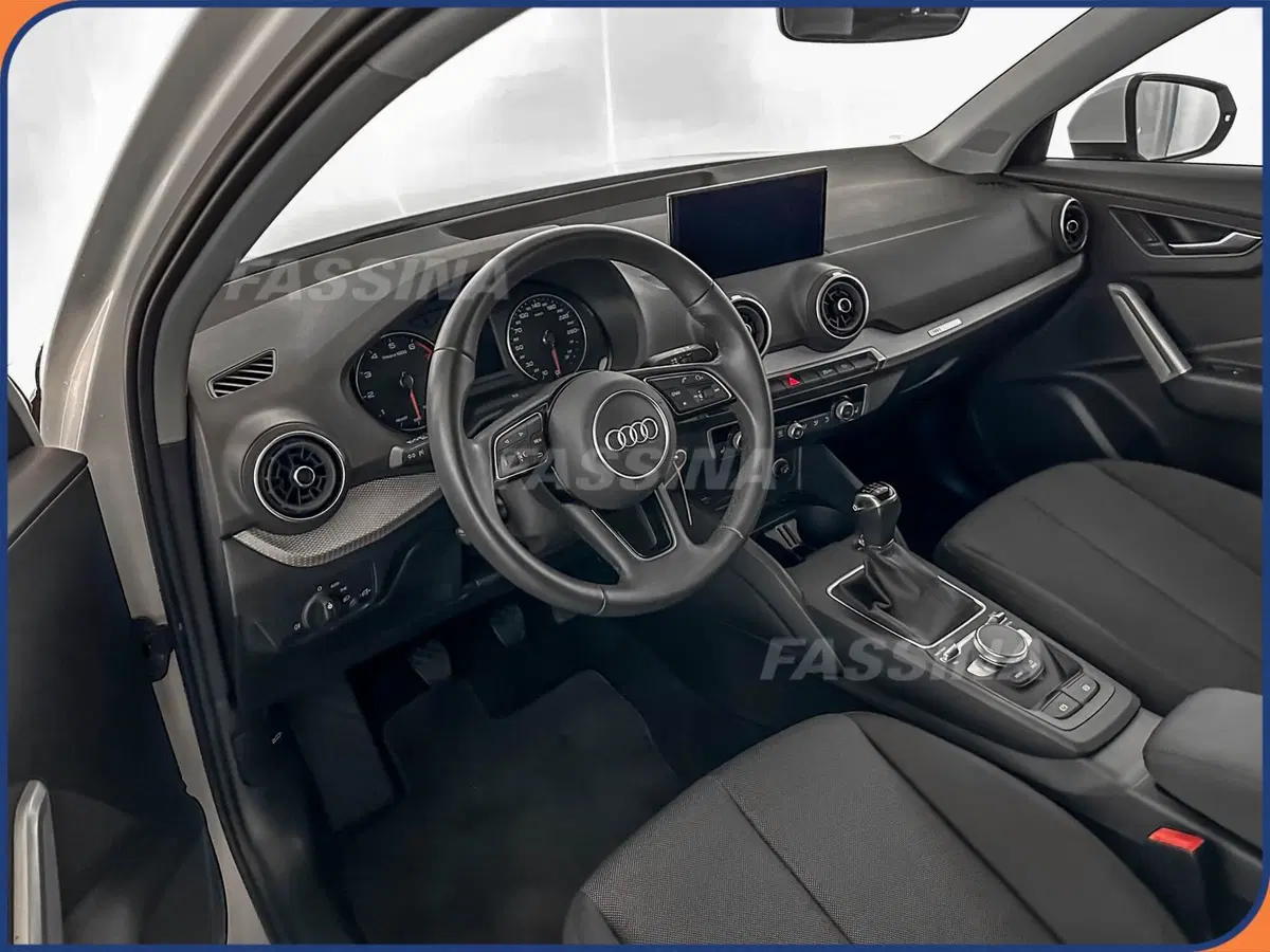 Audi Q2 usata a Milano (9)