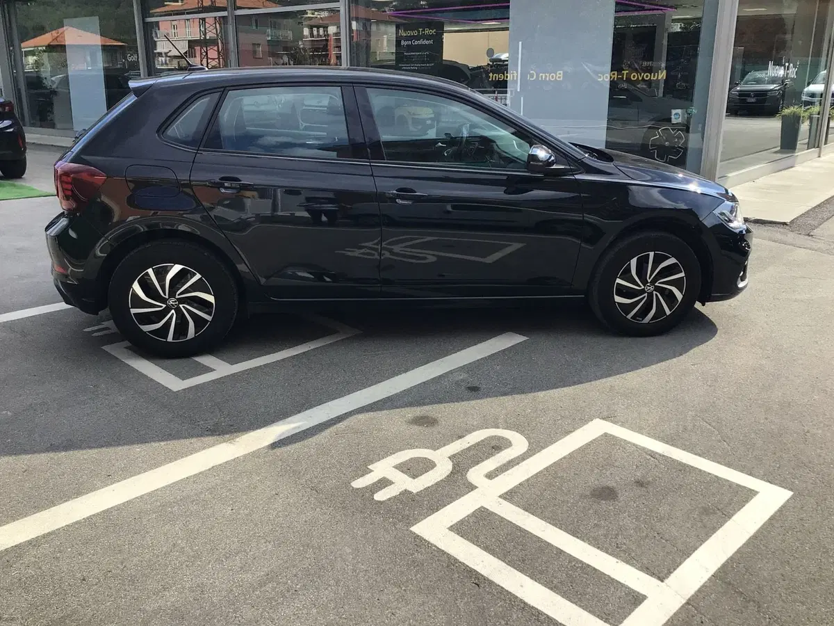 Volkswagen Polo usata a Genova (4)