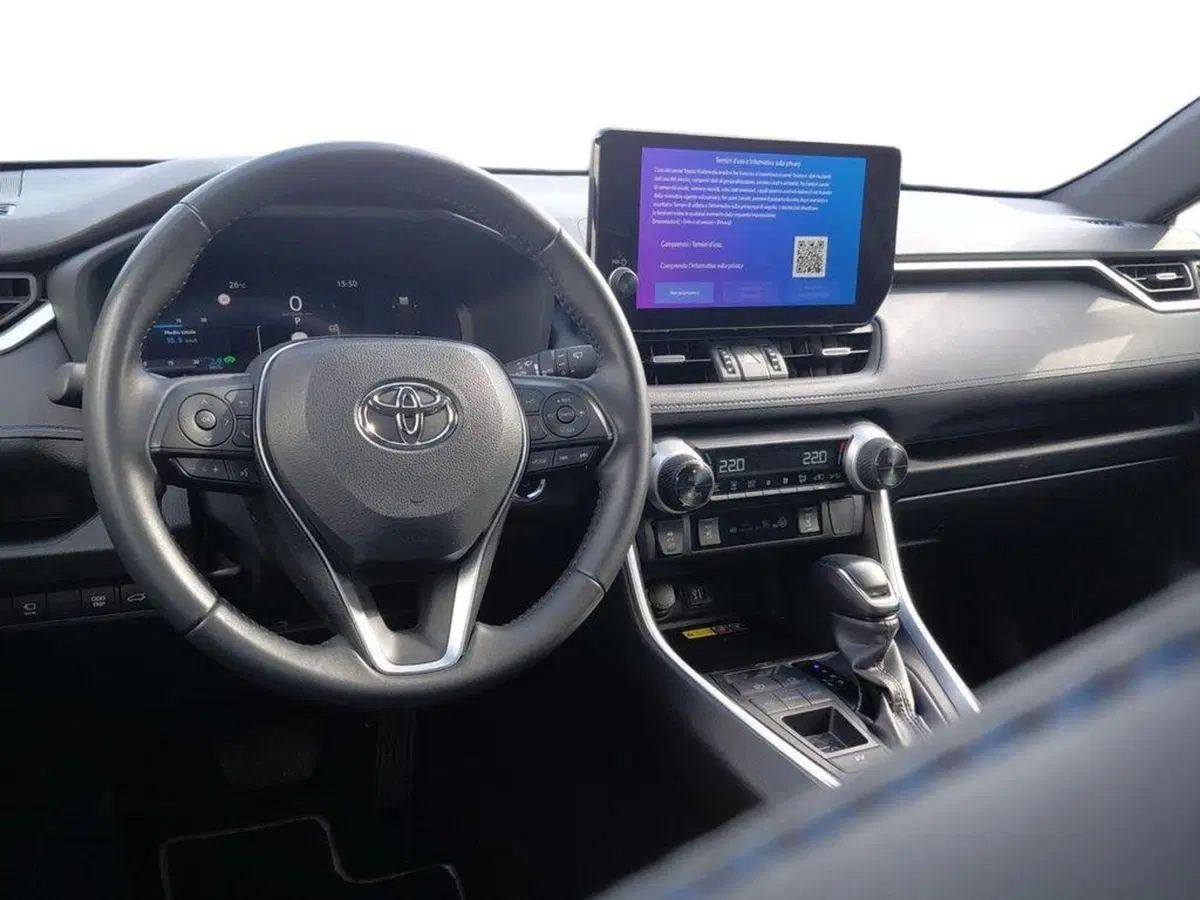 Toyota Rav4 usata a Cagliari (8)